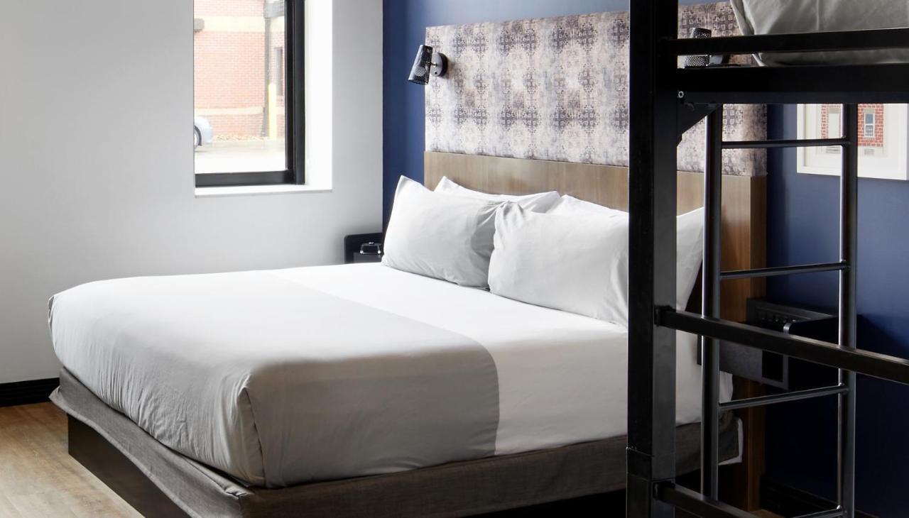 Tryp By Wyndham Pittsburgh/Lawrenceville Exterior photo